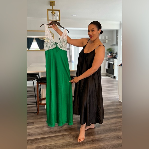 LIVE LISTING ***Like To Be Notified When I’m GO Live - Picture 7 of 13